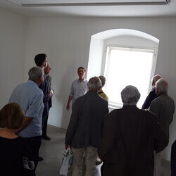                                 Ausstellung Maaria Wirkkala: NUN MEHR ? MEANTIME: F?hrung mit Kurator Johannes Rauchenberger, 15. Juli 2025, mit Rotary-Club Graz-Neutor