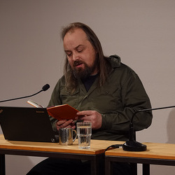 Literatur Hotel am 9.12.2025 mit Slata Roschal und Bertram Reinecke