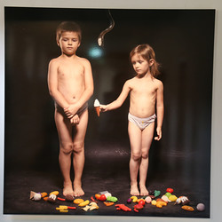 NINA Kovacheva: Adam & Eve, Five Biblical Stories, 2012, Foto. NINAVALE. Ausstellungsaufbau. 'Paradise is temporarily closed. God' KULTUM Graz, 24. Oktober 2020 bis 12. Dezember 2020. Foto: KULTUM/Andrea Hopper