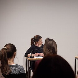 Literatur GEGENÜBER: Kholoud Charaf und Hanna Yankuta, KULTUM, 23.3.2026, Einführung und Gespräch:  Silvana Cimenti Lesung der deutschen Übersetzungen: Barbara Rauchenberger 