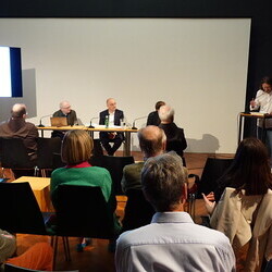                                 LITERATUR HOTEL: Vom Was und Wie. Die Essays von Franz Josef Czernin und Ferdinand Schmatz, KULTUM Literatur, 4. Juni 2025Lesungen und Gespr?ch. Begr??ung Paul PechmannModeration Ronald Pohl. Eine Kooperationsverans