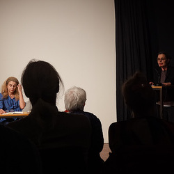 Doppelter Gast, am Fr., 24. April 2026 mit Ulrike Scheuermann, mit einer Einführung von Barbara Rauchenberger und einem Gespräch moderiert von Helwig Brunner