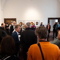 1. Kuratorenführung mit Johannes Rauchenberger und Künstlergespräche mit Michael Endlicher, Zlatko Kopljar, Reinhild Gerum, Heribert Friedl, Wilhelm Scheruebl, Alois Neuhold und Hannes Priesch – Rundgang im steirischen herbst 25, 27. September 2025