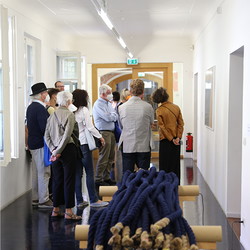 KURATORINNENFÜHRUNG, Juli 2021, Ausstellung EINATMEN-AUSATMEN. Foto: KULTUM