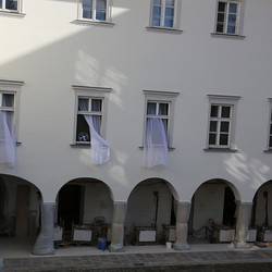 KURATORINNENFÜHRUNG, Juli 2021, Ausstellung EINATMEN-AUSATMEN. Foto: KULTUM