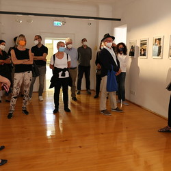 KURATORINNENFÜHRUNG, Juli 2021, Ausstellung EINATMEN-AUSATMEN. Foto: KULTUM