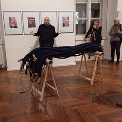  9. Themenführung über 'Bodies & Souls' in der Ausstellung 'Gott hat kein Museum' mit Kurator Johannes Rauchenberger. Special Guest: Daniel A. Zaman. KULTUMUSEUM Graz, 21.1.2026