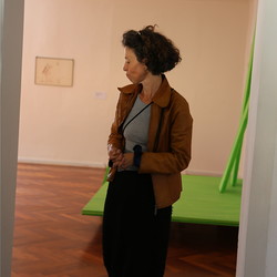 KURATORINNENFÜHRUNG, Juli 2021, Ausstellung EINATMEN-AUSATMEN. Foto: KULTUM