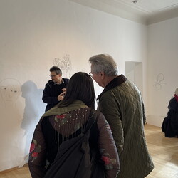 Eröffnung der Ausstellung: 'SISTERS OF THE LABYRINTH' von Renate Kordon und Tamara Friebel, KULTUM Graz, 2. März 2024. Foto: KULTUM/Johannes Rauchenberger