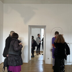 Eröffnung der Ausstellung: 'SISTERS OF THE LABYRINTH' von Renate Kordon und Tamara Friebel, KULTUM Graz, 2. März 2024. Foto: KULTUM/Johannes Rauchenberger