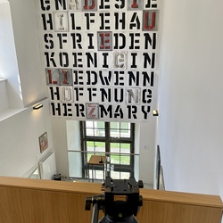 MICHAEL ENDLICHER_Zeichen Sprache Ironie_Ausstellungseröffnung. Foto: KULTUM/Hopper