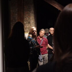 aktuelle kunst in Graz, Galerientage 2026: Künstleringespräch mit Claudia Schink und Themenführung #14 bei 'Gott hat kein Museum' mit Kurator Johannes Rauchenberger.  KULTUMUSEUM Graz, 25.4.2026