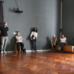 KURATORINNENFÜHRUNG, Juli 2021, Ausstellung EINATMEN-AUSATMEN. Foto: KULTUM