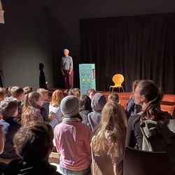 JUNGES PUBLIKUM_Mezzanin Theater_Früher. Foto: KULTUM/A. Hopper