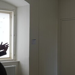  13. Themenführung in der Ausstellung 'Gott hat kein Museum' am 11.4.2026 zum Thema 'Wunder&Widersprüche'