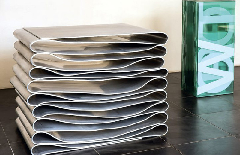 Michael KienzerAltar, Ambo und Tabernakel, 2004Aluminum, mechanisch gefaltetGlasskulptur Dominikuskapelle, Pfarre St. Andr?, Graz