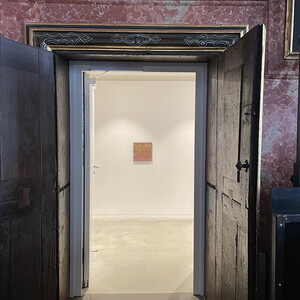 Ausstellungsansicht: Michael Endlicher: ZEICHEN SPRACHE IRONIE, KULTUM Graz, 11. Mai bis 13. Juli 2024, Kurator: Johannes Rauchenberger