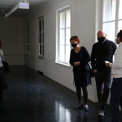 NINAVALE. Ausstellungseröffnung. 'Paradise is temporarily closed. God' KULTUM Graz, 24. Oktober 2020. Foto: KULTUM/Andrea Hopper