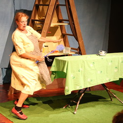 Frau Meier die Amsel, Mezzanintheater, JUNGES PUBLIKUM, September 2021. Foto: KULTUM