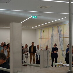 'Was tun Skulpturen ohne Aufsicht?' - Michael Kienzer und Anneliese Schrenk,KULTUMUSEUM im Spiegelgitterhaus Gleisdorf, 22. Mai 2026, Eröffnung: Kurator Johannes Rauchenberger