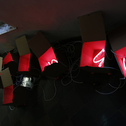 NINAVALE. Ausstellung: 'Paradise is temporarily closed. God' KULTUM Graz, 24. Oktober 2020 bis 12. Dezember 2020. Foto: KULTUM/Andrea Hopper
