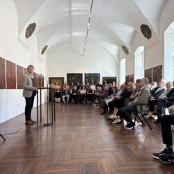 Er?ffnung von Gott hat kein Museum 2 am 12. September 2026