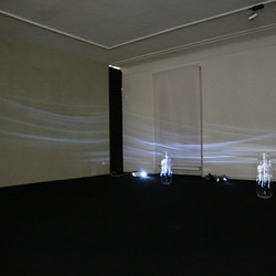 NINAVALE. Ausstellungsaufbau. 'Paradise is temporarily closed. God' KULTUM Graz, 24. Oktober 2020 bis 12. Dezember 2020. Foto: KULTUM/Andrea Hopper