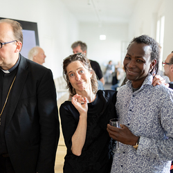 HENRY JESIONKA_FLEEING SHADOWS_Ausstellungseröffnung am 15. Juni 2023. Foto: © La Strada Graz / Nikola Milatovic