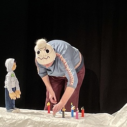 JUNGES PUBLIKUM_Mezzanin Theater_Früher. Foto: KULTUM/A. Hopper