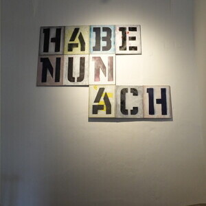                                 Michael Endlicher, * 1961 in Wien (AT), lebt in Wien (AT), BUCHSTABENBILDER, 2025, Acryl, Lackspray auf LW, 150 x 200 cmCourtesy des K?nstlers