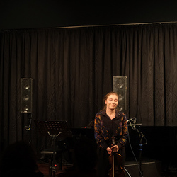 Reach.Touch. 28. November 2025. Konzert [imCubus] mit Musik von Leonardo Matteucci, Juan Sarmiento und Emanuele Savagnone