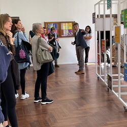 DE PROPAGANDA FIDE. Überraschende Glaubenswerbungen der Katholischen Kirche ? Kuratorenführung mit Johannes Rauchenberger im Rahmen des Galerientags des steirischen herbst, 24.9.2022 Foto: KULTUM/Alexandra Seyi