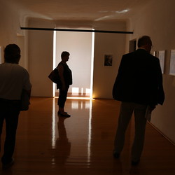 EINATMEN - AUSATMEN. Ausstellungsbesuch mit Führung. Foto: KULTUM