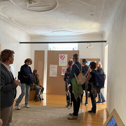 DE PROPAGANDA FIDE. Überraschende Glaubenswerbungen der Katholischen Kirche ? Kuratorenführung mit Johannes Rauchenberger im Rahmen des Galerientags des steirischen herbst, 24.9.2022 Foto: KULTUM/Alexandra Seyi