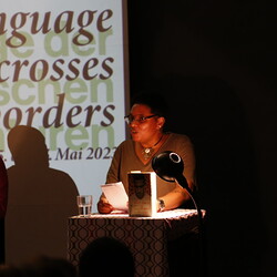 'language crosses borders': Tage der afrikanischen Literaturen: KULTUM Graz und Kunsthaus Graz, 5.?7. Mai 2023  Er?ffnung am Freitag, 5. Mai im KULTUM