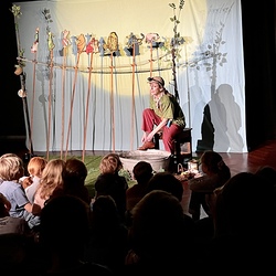 JUNGES PUBLIKUM_PUH DER BÄR_Hör- u. Schaubühne Stuttgart. Foto: KULTUM/Hopper