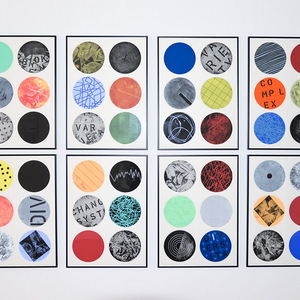 Peter Angerer: Systems, 2020, 101 Grafiken (Hochdruck, Flachdruck, Zeichnung, Schablonenschrift), je 70x50cm, Unikate Ausstellungsansicht KULTUM Graz